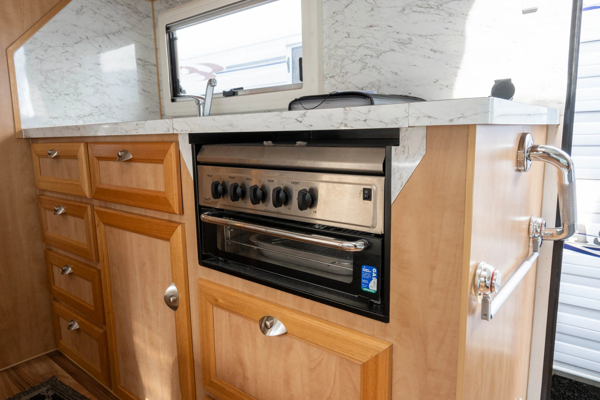 2013 JB Caravans Dreamline 17.5ft - Image 6