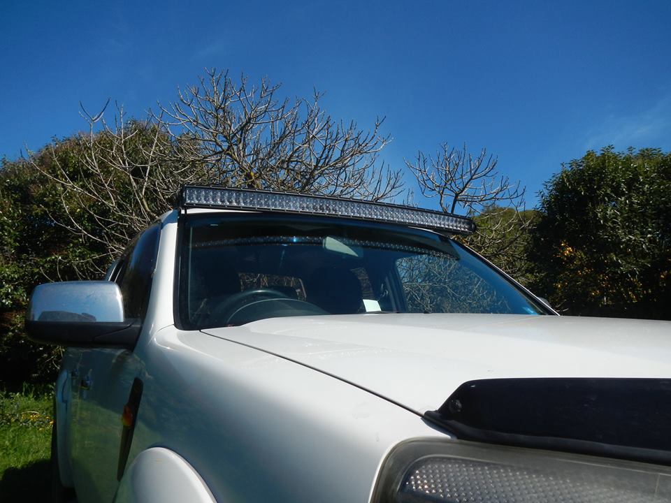 Ford Ranger PK/PJ 50" Curved Windscreen Mounting Brackets - Image 2