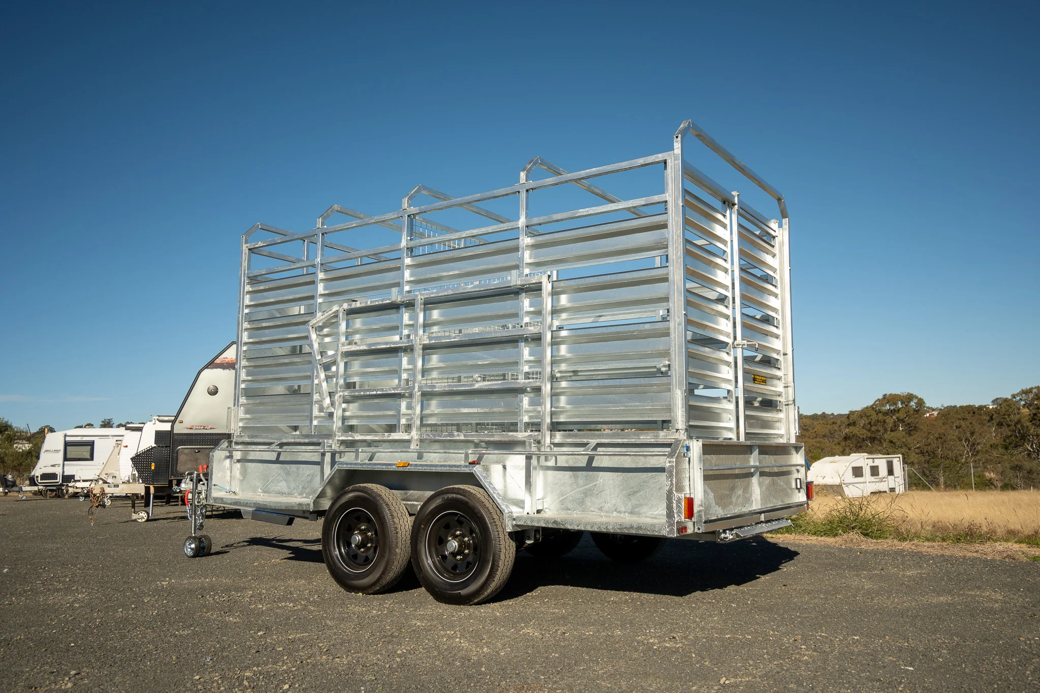 MAKS Cattle & Livestock Trailer - Image 7
