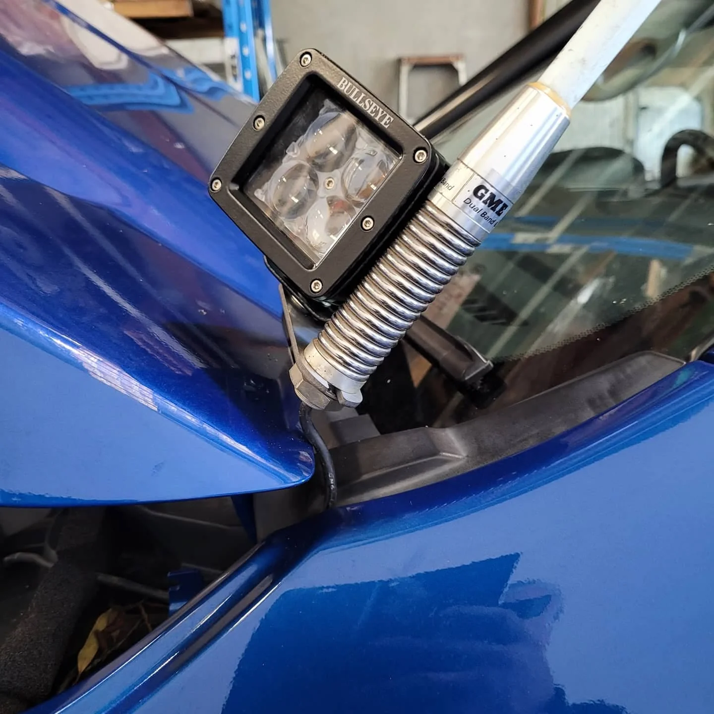 Mazda BT-50 (2021+) Bonnet Aerial and Light Bracket - Image 3