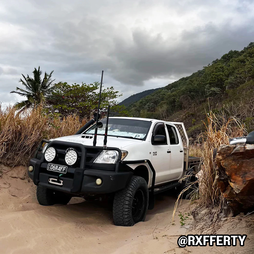 Solar Screens for N70 Hilux - Image 2