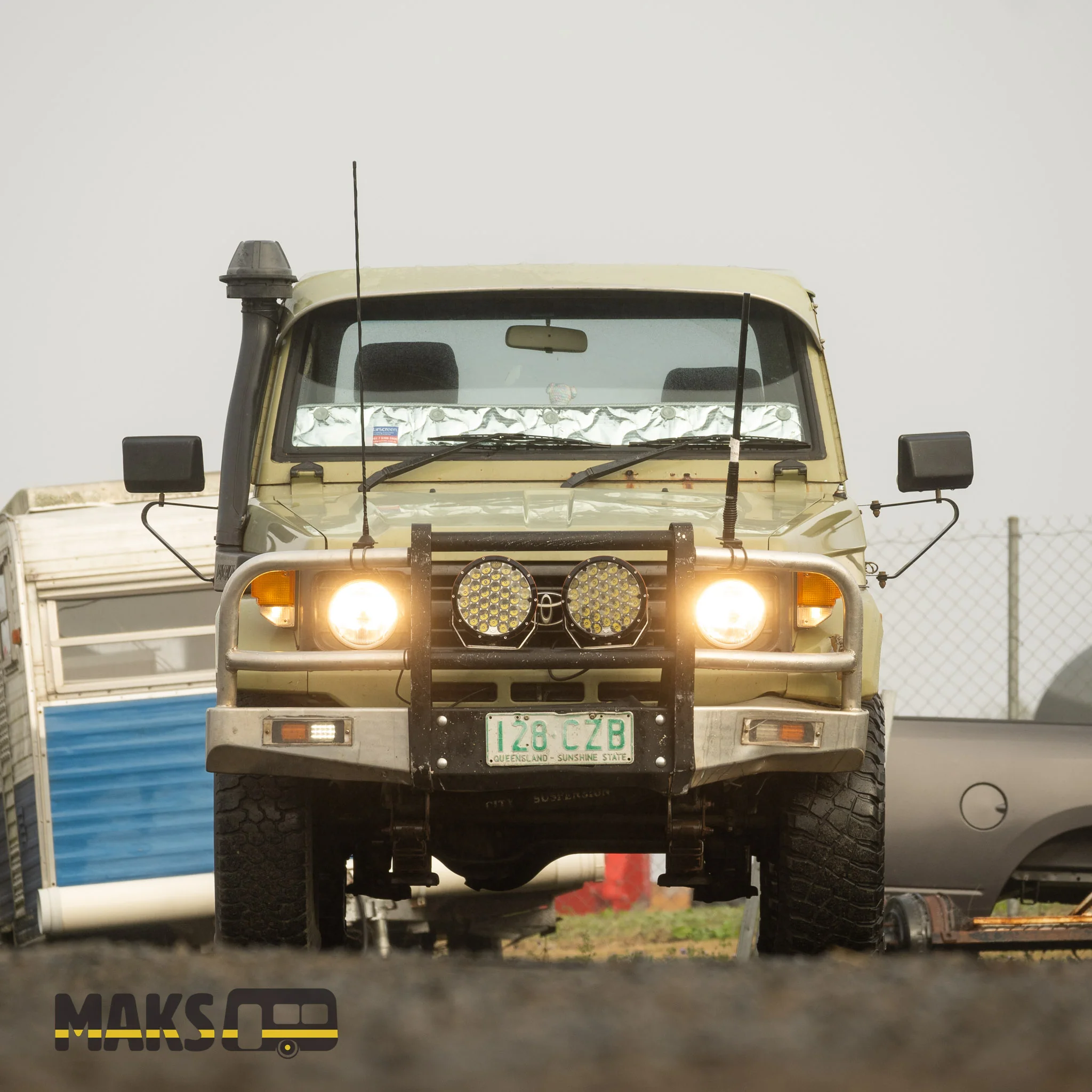 Solar Screens Dash Shade for Toyota Landcruiser 75 Series - Image 5