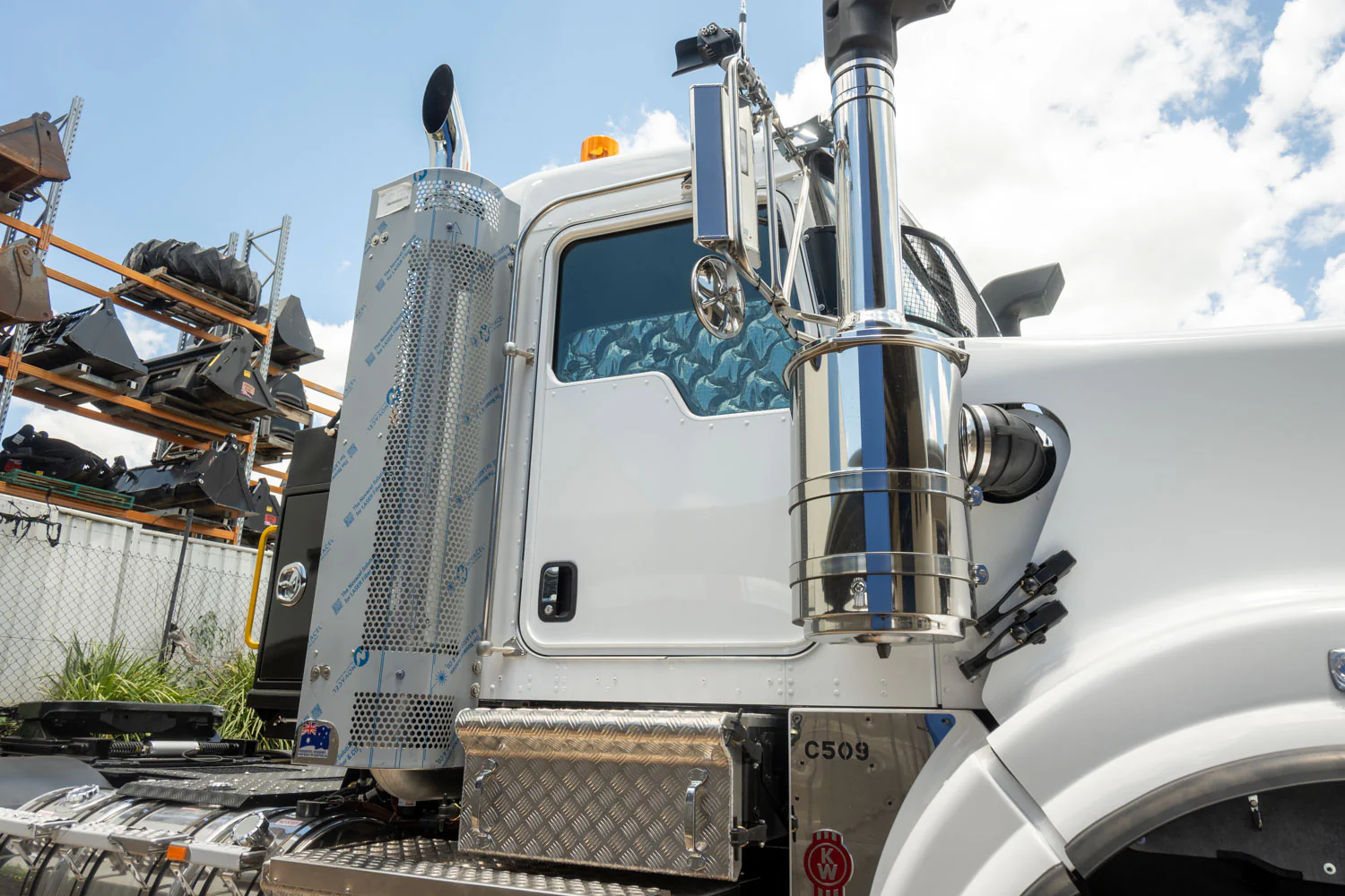 Solar Screens for MACK Trident - Image 2